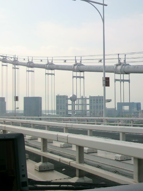 2010051607560001.jpg
